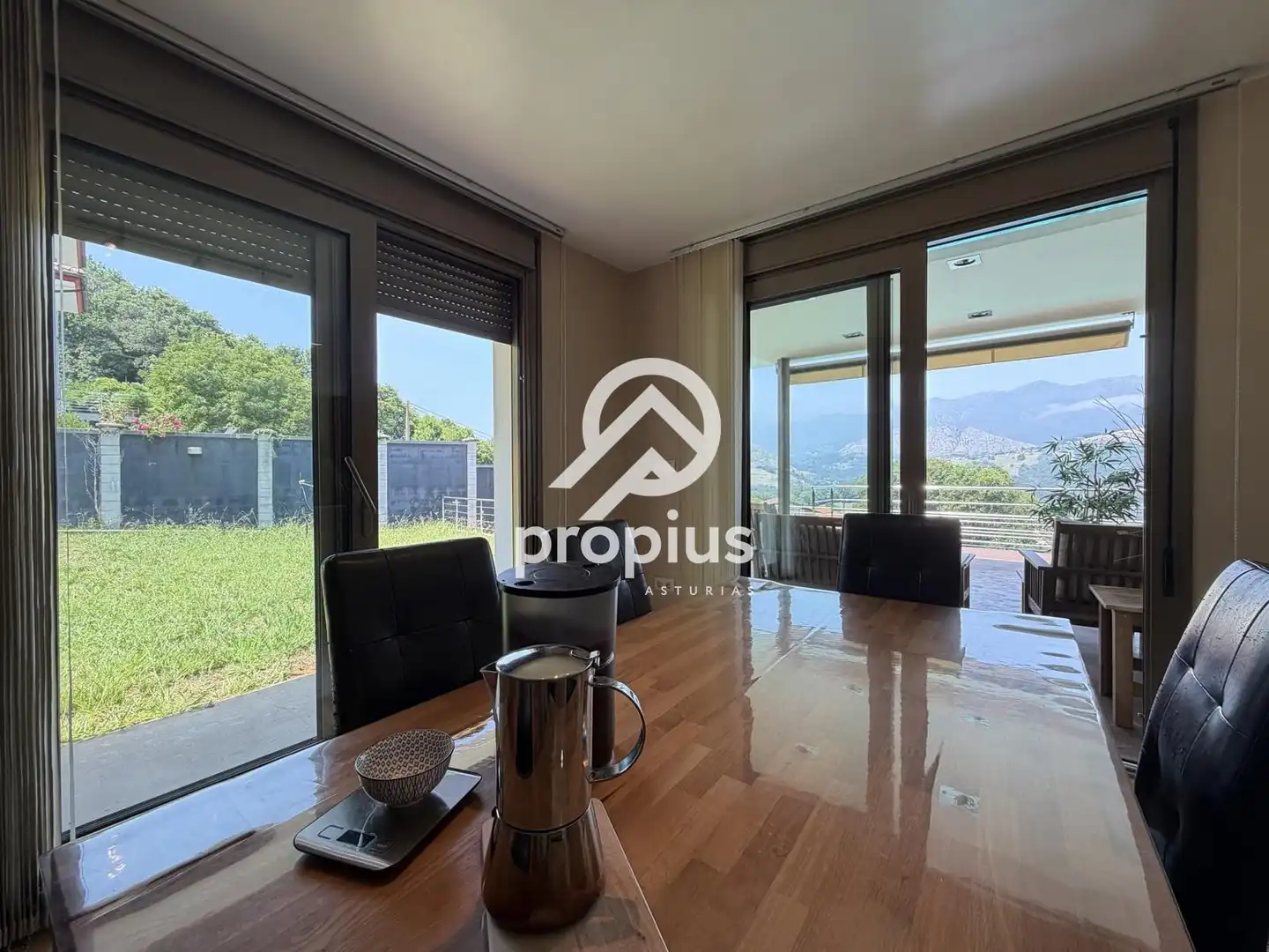 Comedor de Casa o chalet en venta en Cangas de Onís con Calefacción, Terraza y Trastero