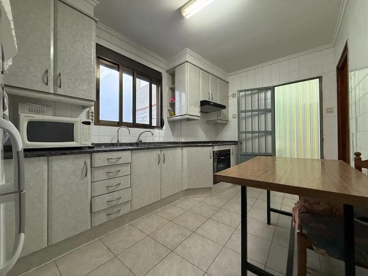 Cocina de Piso en venta en Mislata con Terraza, Trastero y Balcón
