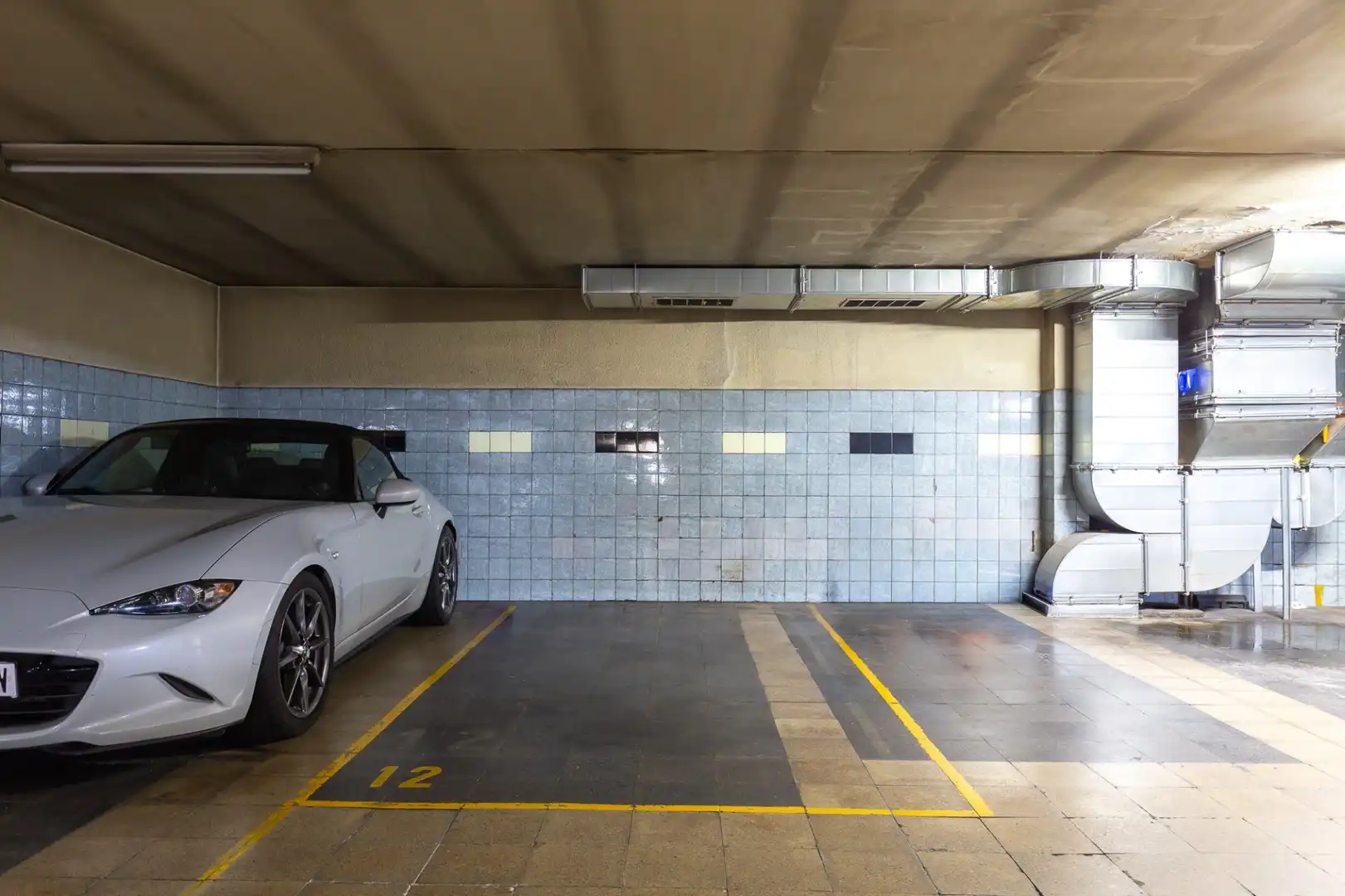 Parking de Piso en venta en Barcelona con Aire acondicionado, Calefacción y Terraza