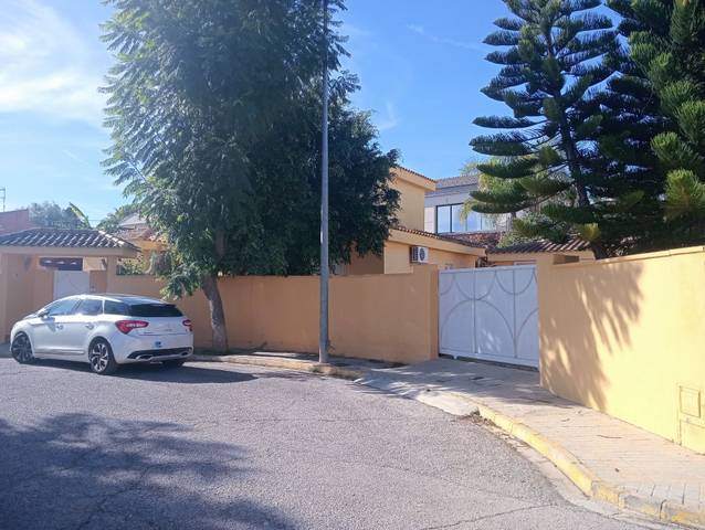 Casa-chalet en Venta en La Conarda