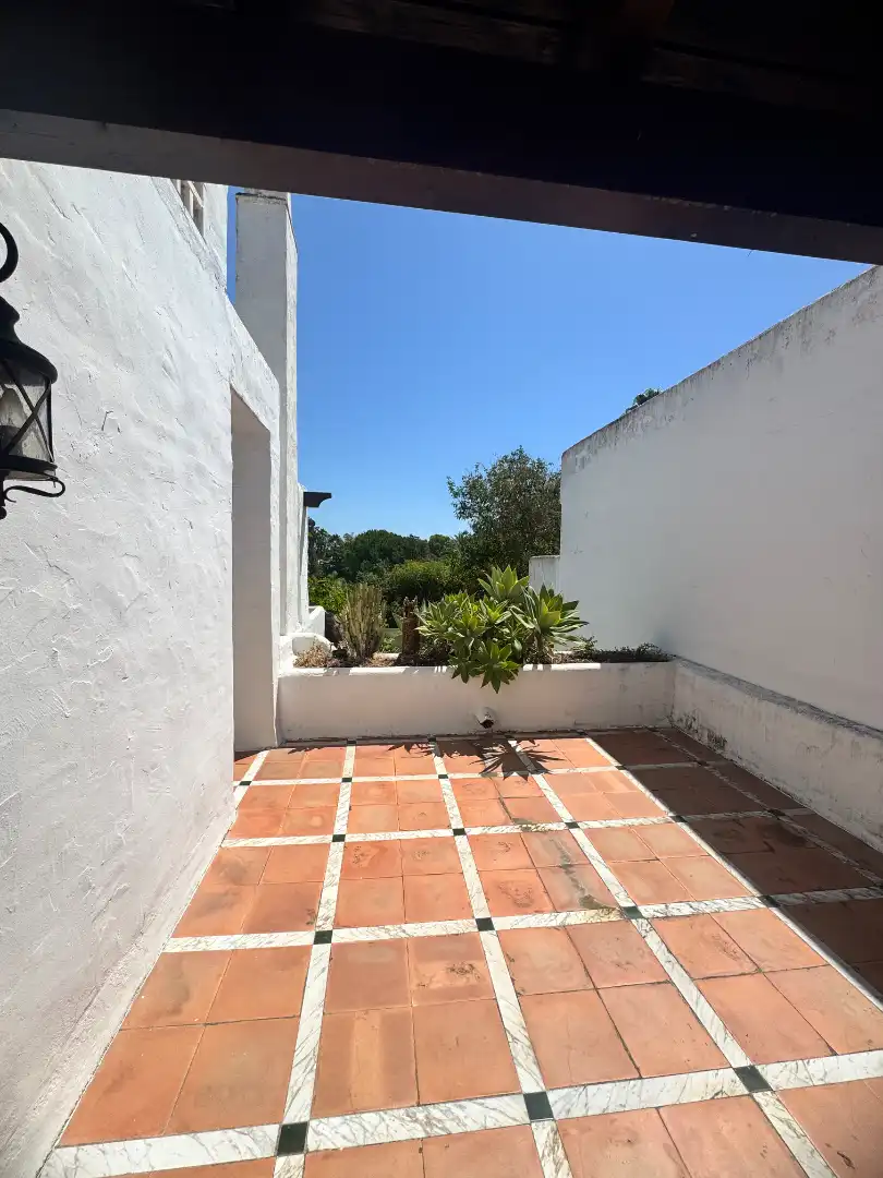 Jardí de Àtic de lloguer en Estepona amb Aire condicionat, Calefacció i Terrassa