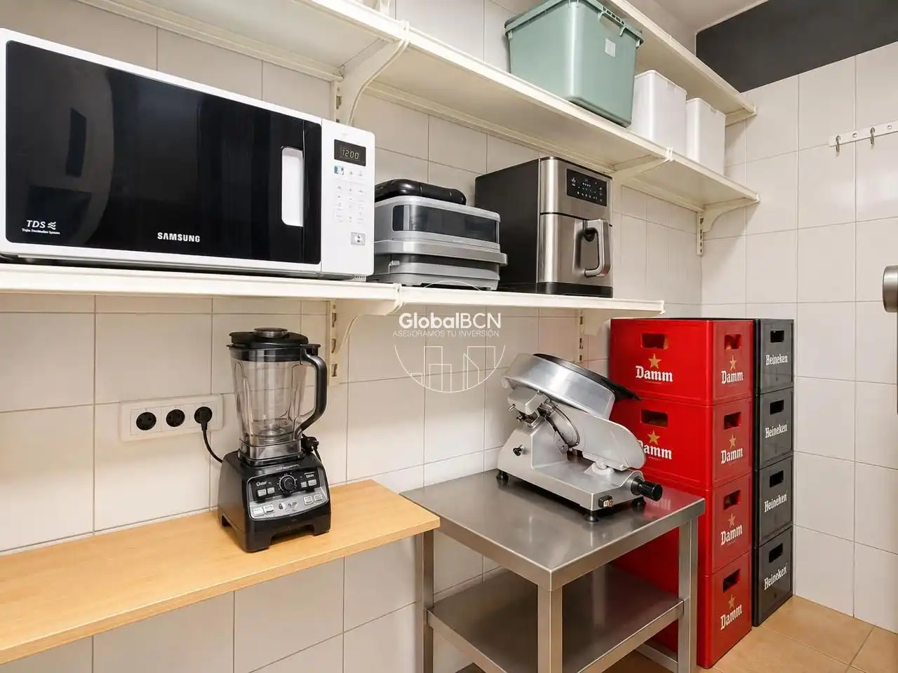 Business premises for transfer in calle de Pau Alsina, imagen 9