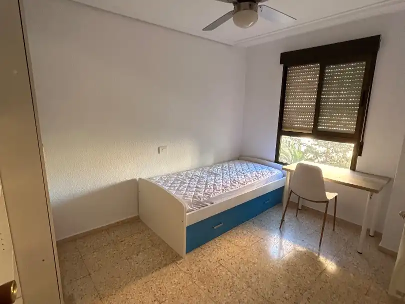 Pis amb jardí de lloguer a C/Moncófar 14, imagen 16