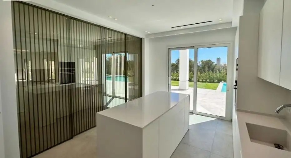 Casa amb piscina en venda a Golf Bahía, imagen 4