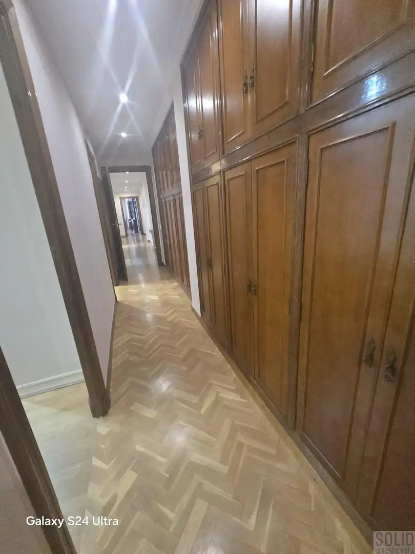Flat for rent in Valencia  with Air Conditioner and Balcony