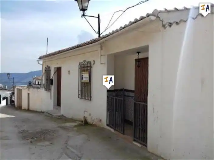 Adossat en venda a Iznájar