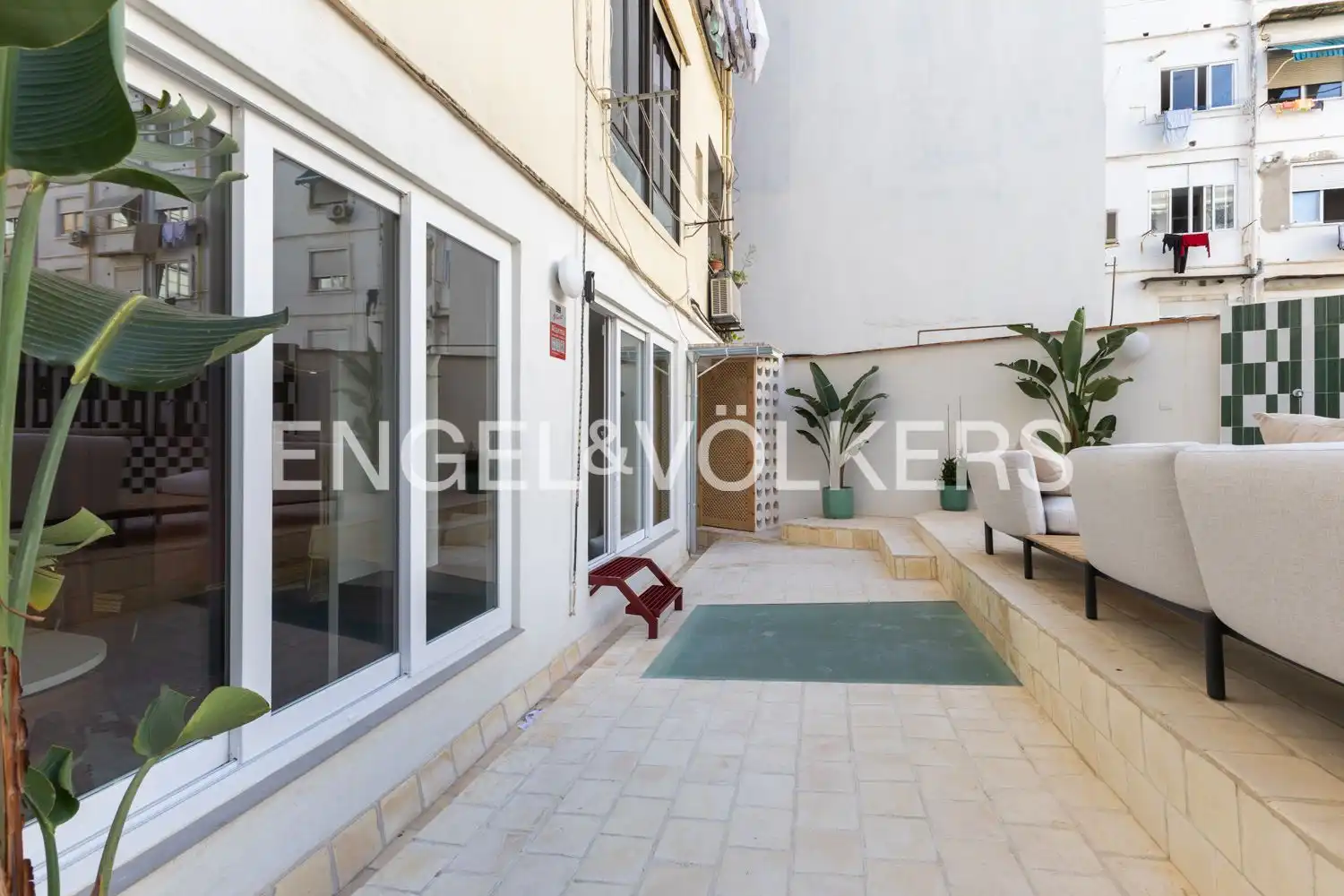 Terraza de Piso en venta en Valencia con Aire acondicionado, Calefacción y Jardín privado