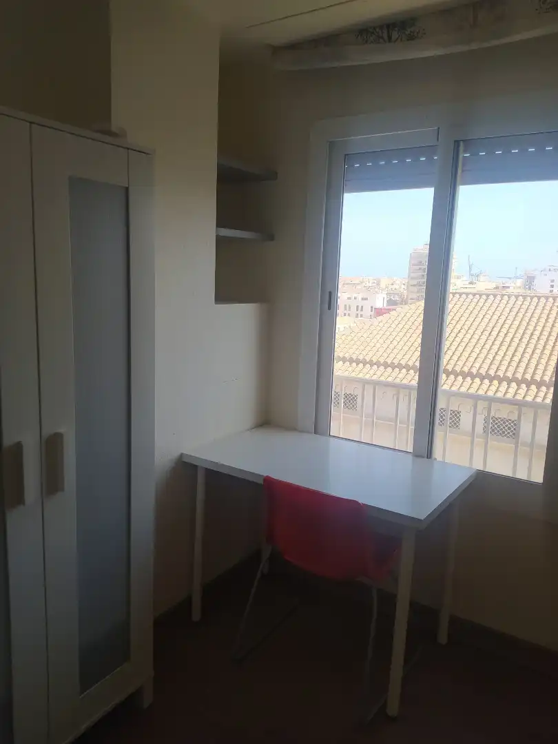 Habitación de Piso de alquiler en Málaga con Amueblado