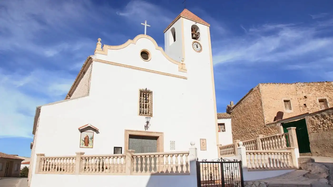 Exterior view of Houses for sale in Requena  with Furnished