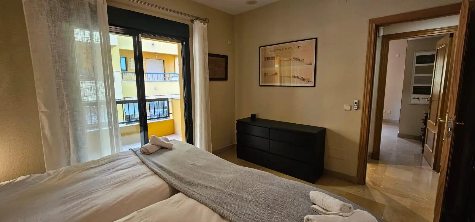 Schlafzimmer von Wohnung zur Miete in Marbella mit Privatgarten, Terrasse und Möbliert