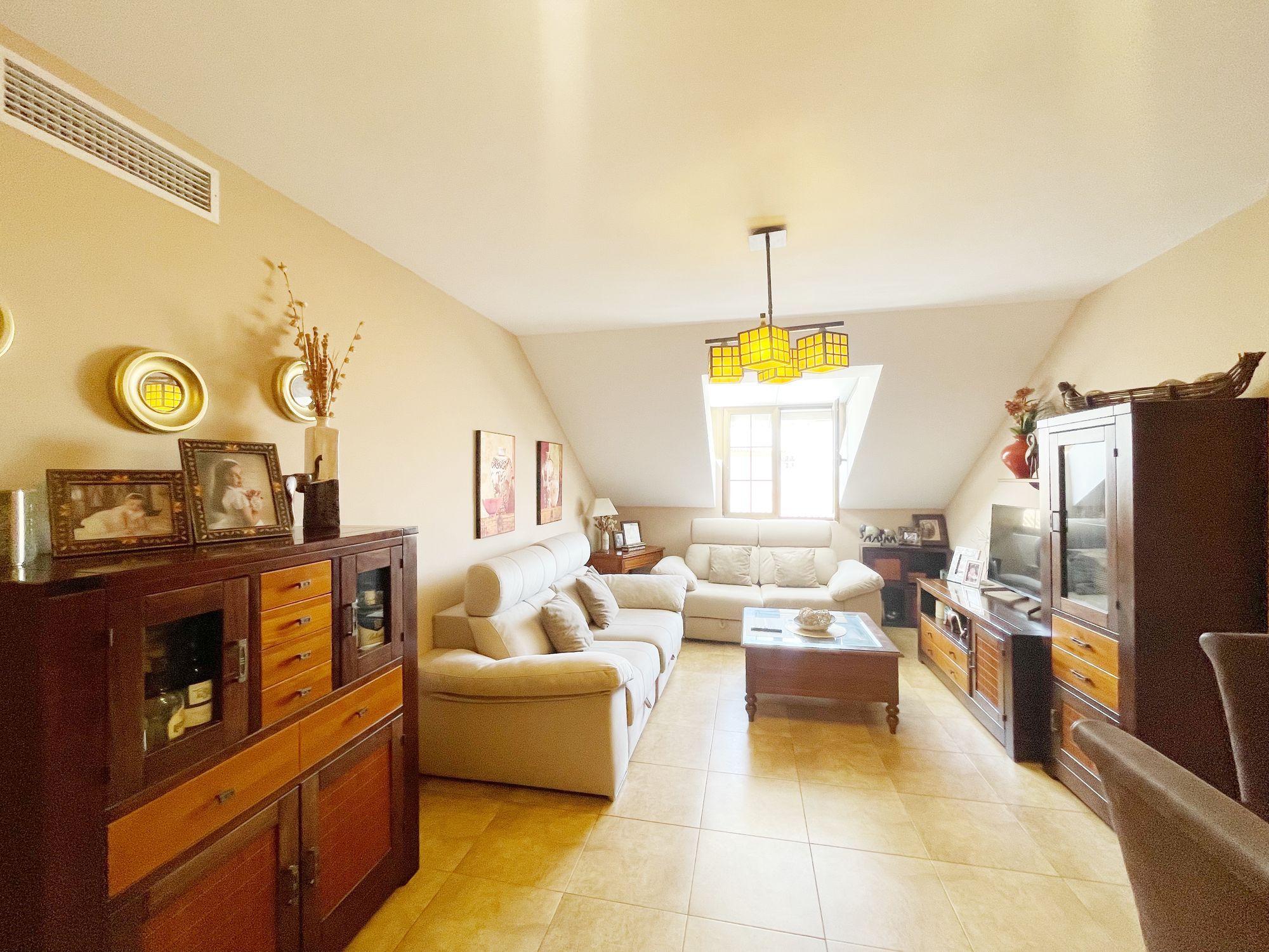 Sala de estar de Ático en venta en Fuengirola