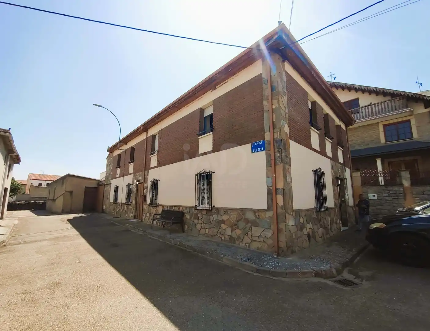 Außenansicht von Country house zum Verkauf in San Justo de la Vega mit Heizung und Terrasse