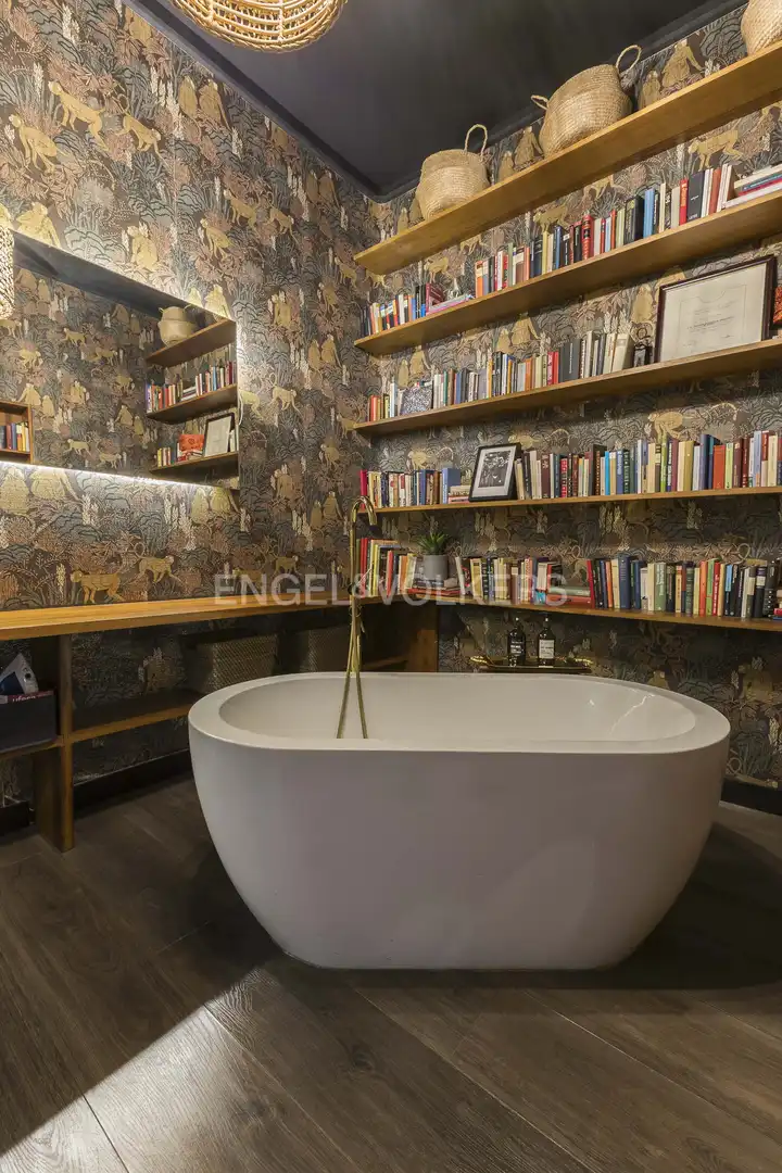 Bathroom of Flat for sale in Madrid  with Air Conditioner, Heating and Furnished