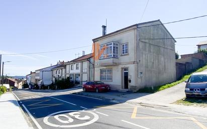 Vista exterior de Casa o xalet en venda en Santiago de Compostela  amb Terrassa i Balcó