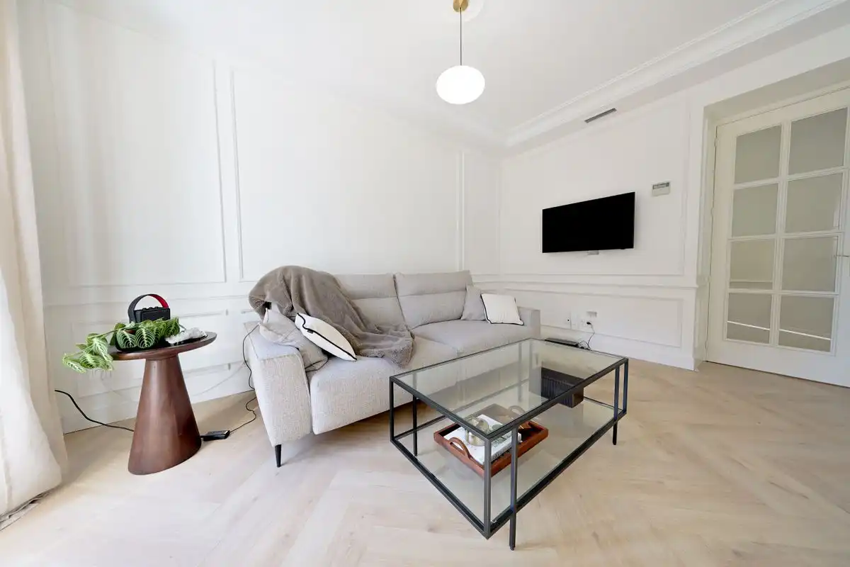Sala d'estar de Pis en venda en Madrid amb Aire condicionat i Calefacció