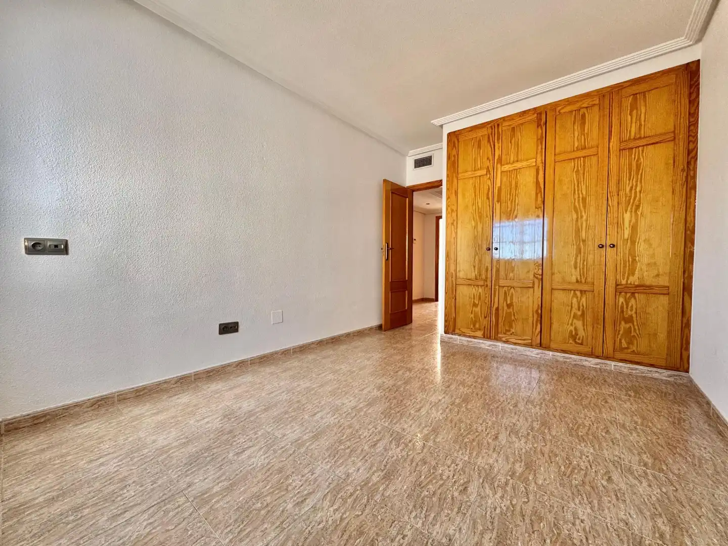 Dormitori de Casa o xalet en venda en Ceutí amb Terrassa i Traster