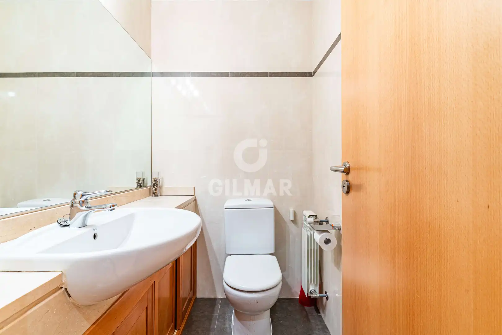 Bathroom of Flat for sale in Madrid  with Heating, Private garden and Storage room