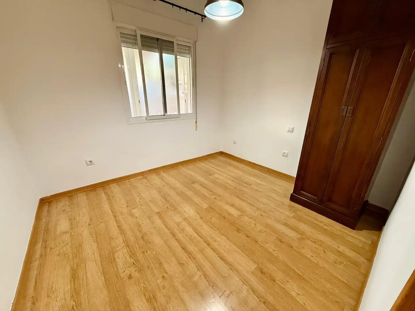 Schlafzimmer von Einfamilien-Reihenhaus zur Miete in Badajoz mit Klimaanlage, Heizung und Terrasse