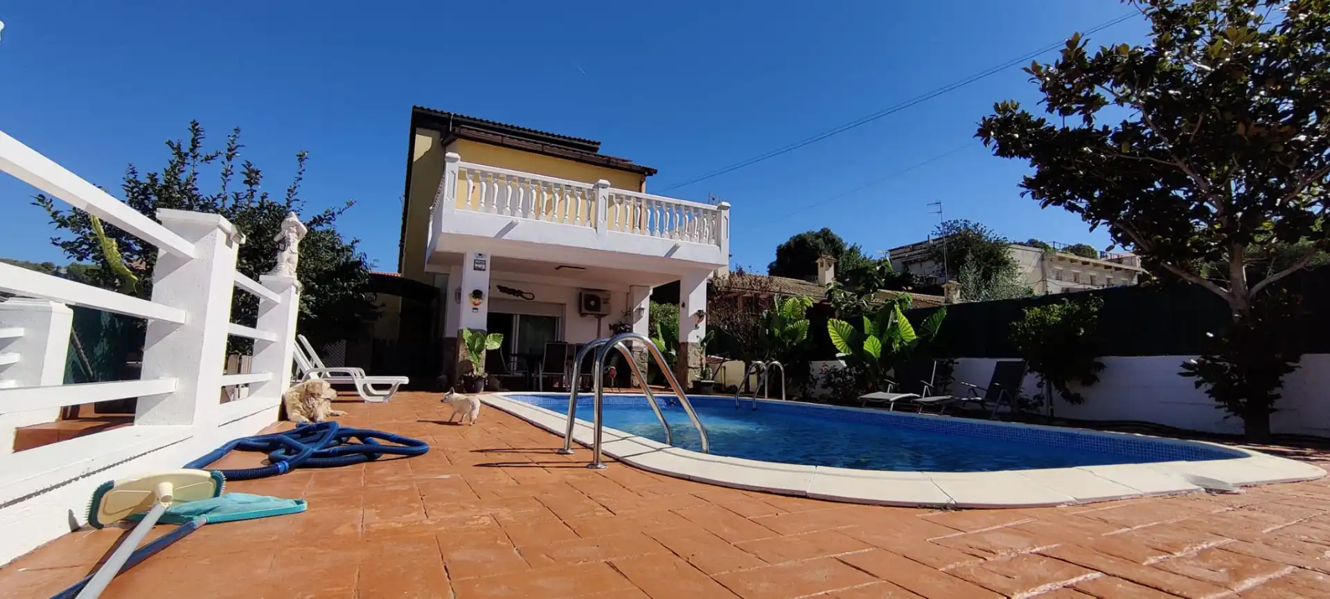 Piscina de Casa o chalet en venta en Cunit con Aire acondicionado, Calefacción y Jardín privado