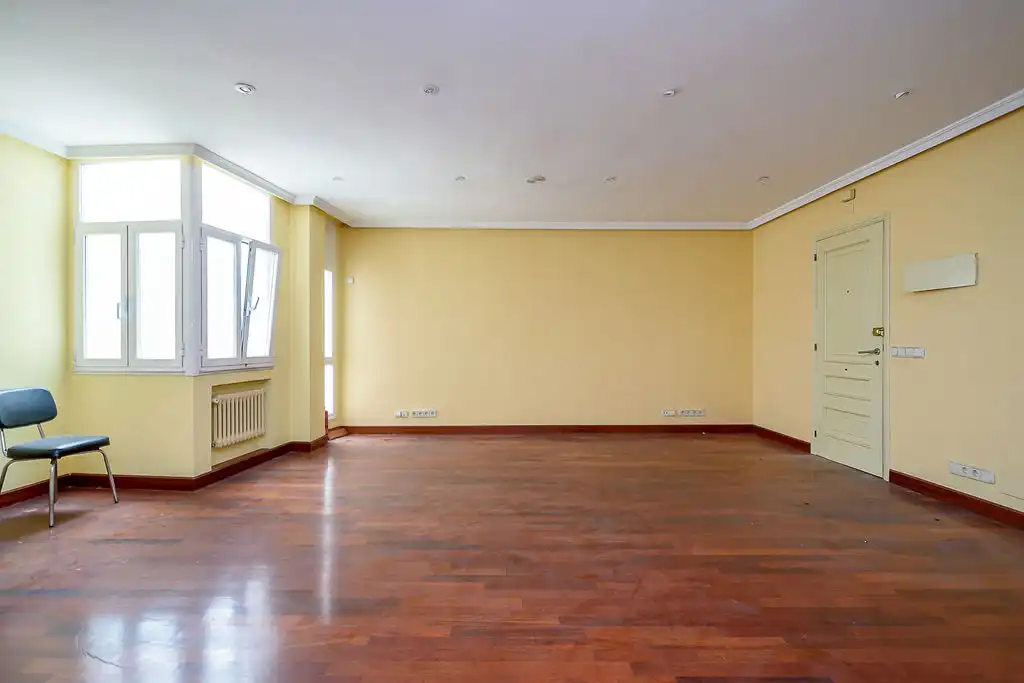 Sala d'estar de Oficina en venda en Oviedo 