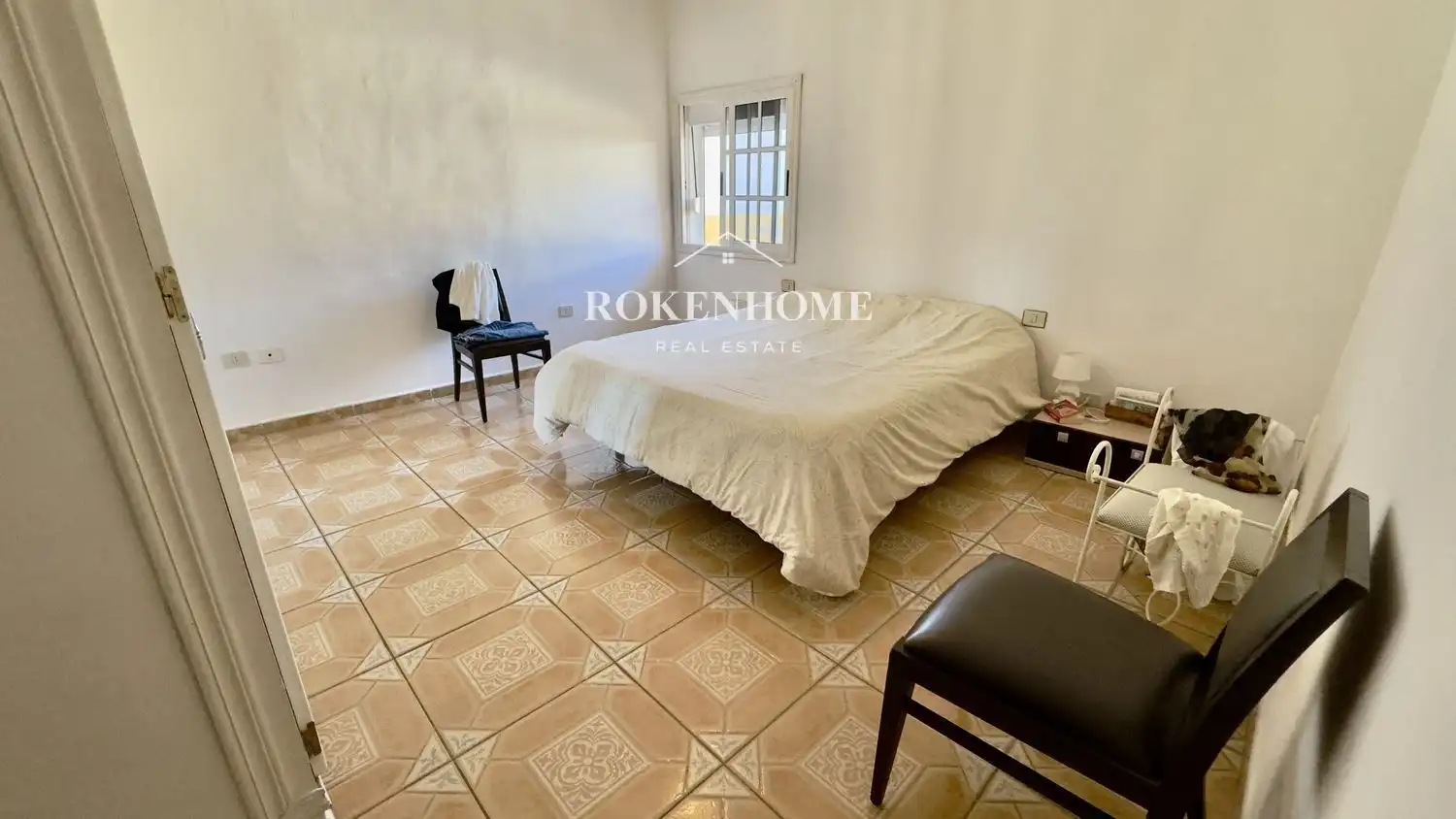 Habitación de Casa adosada en venta en Santiago del Teide con Aire acondicionado, Terraza y Trastero