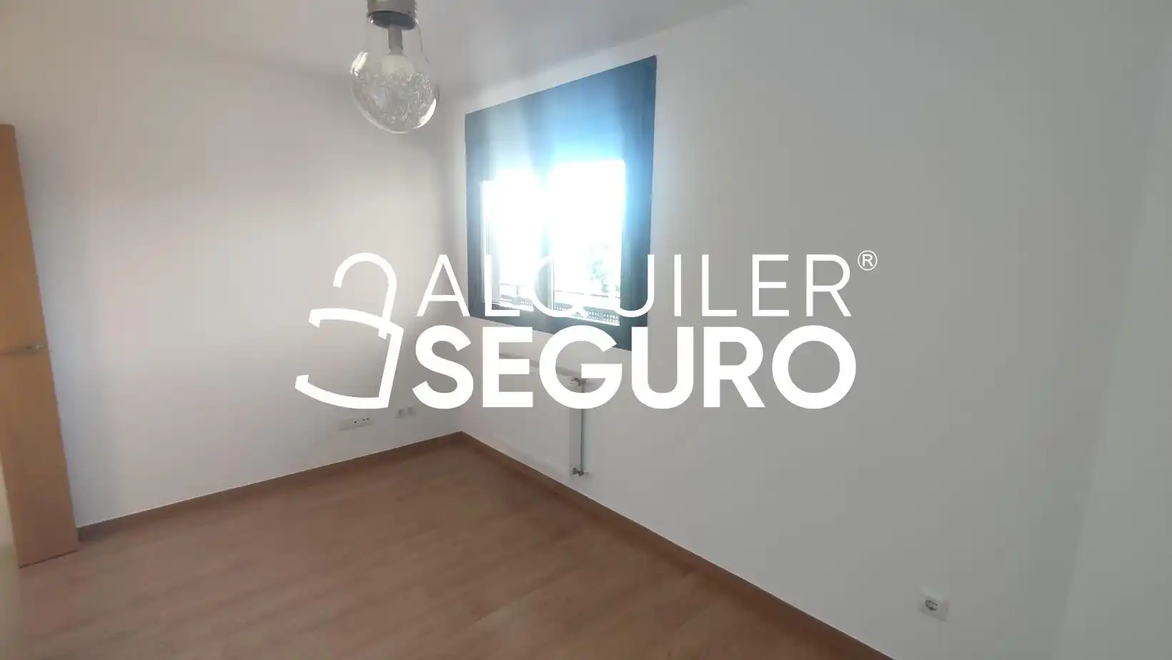 Dormitori de Pis de lloguer en Tres Cantos amb Aire condicionat, Calefacció i Terrassa