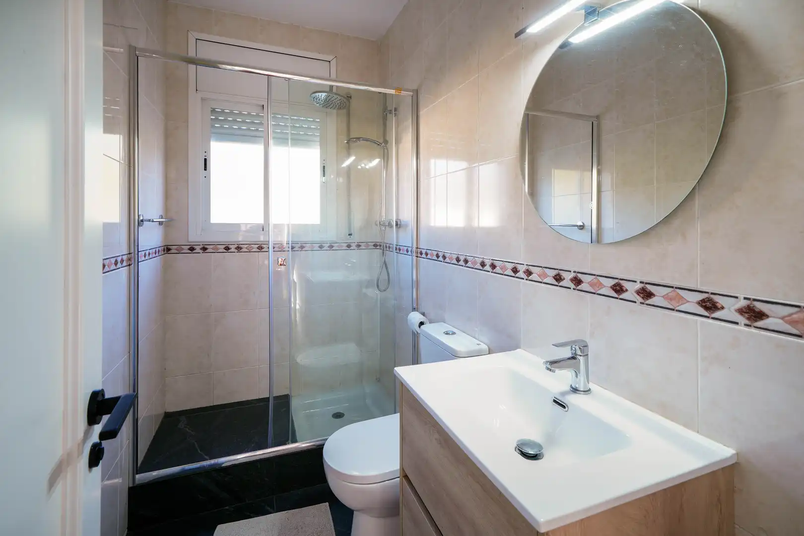 Badezimmer von Haus oder Chalet zum Verkauf in Dosrius mit Heizung, Parkett und Terrasse
