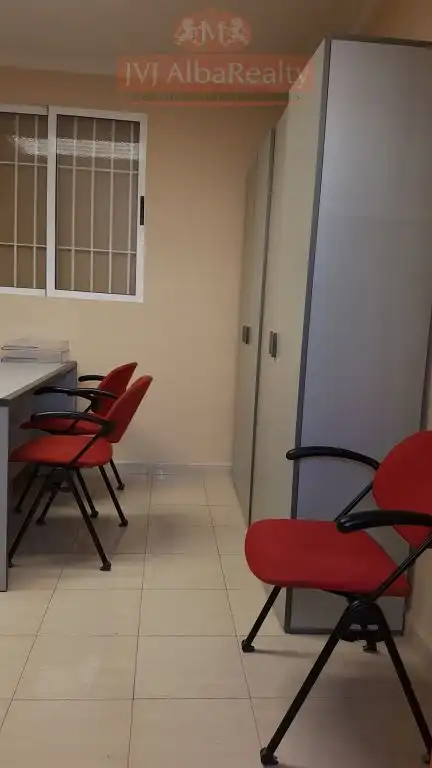 Büro zur Miete in Albacete mit Klimaanlage und Möbliert