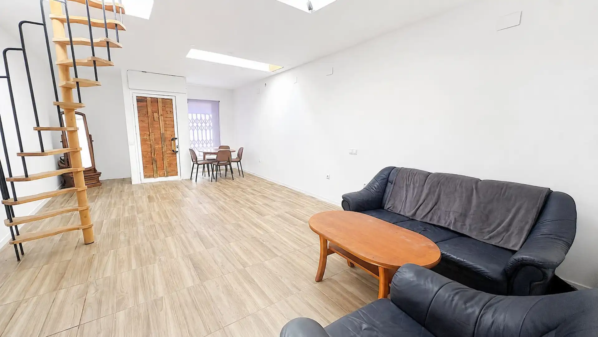 Local en venta en Manilva con Terraza