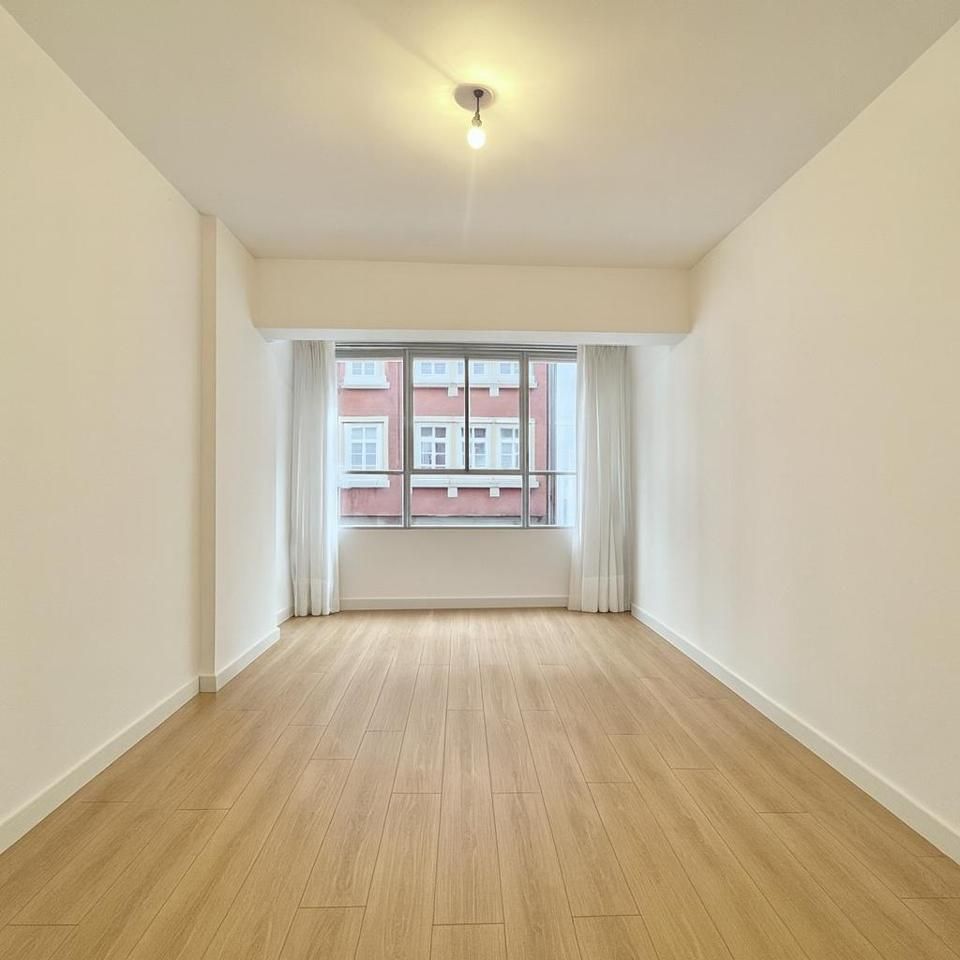 Dormitori de Pis en venda en A Coruña Capital  amb Parquet