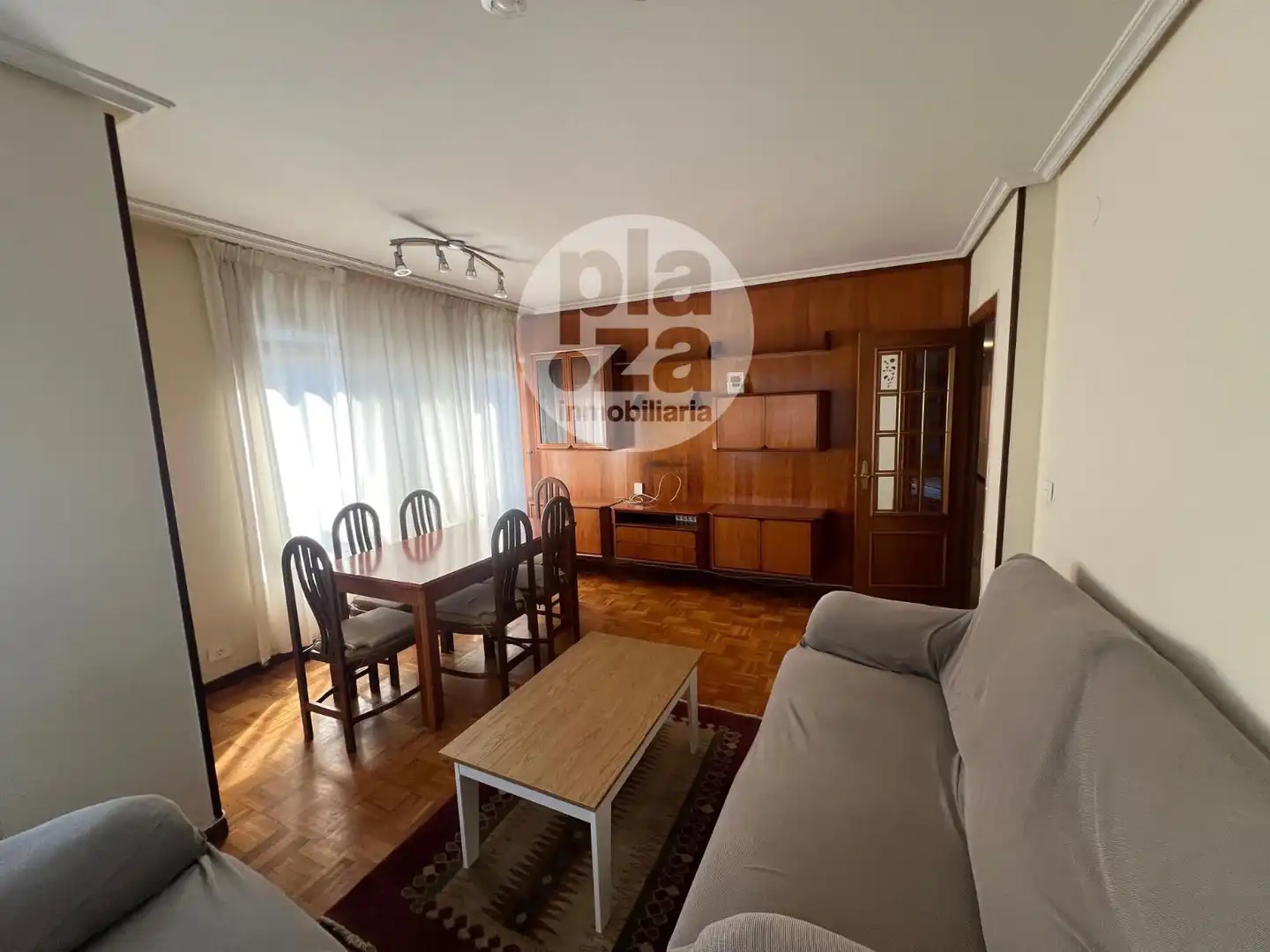 Sala de estar de Piso de alquiler en Burgos con Calefacción, Terraza y Trastero