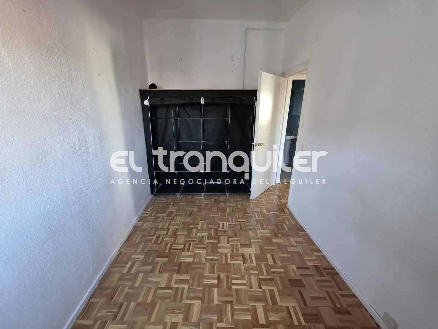 Flat for rent in Madrid  with Air Conditioner, Parquet flooring and Terrace