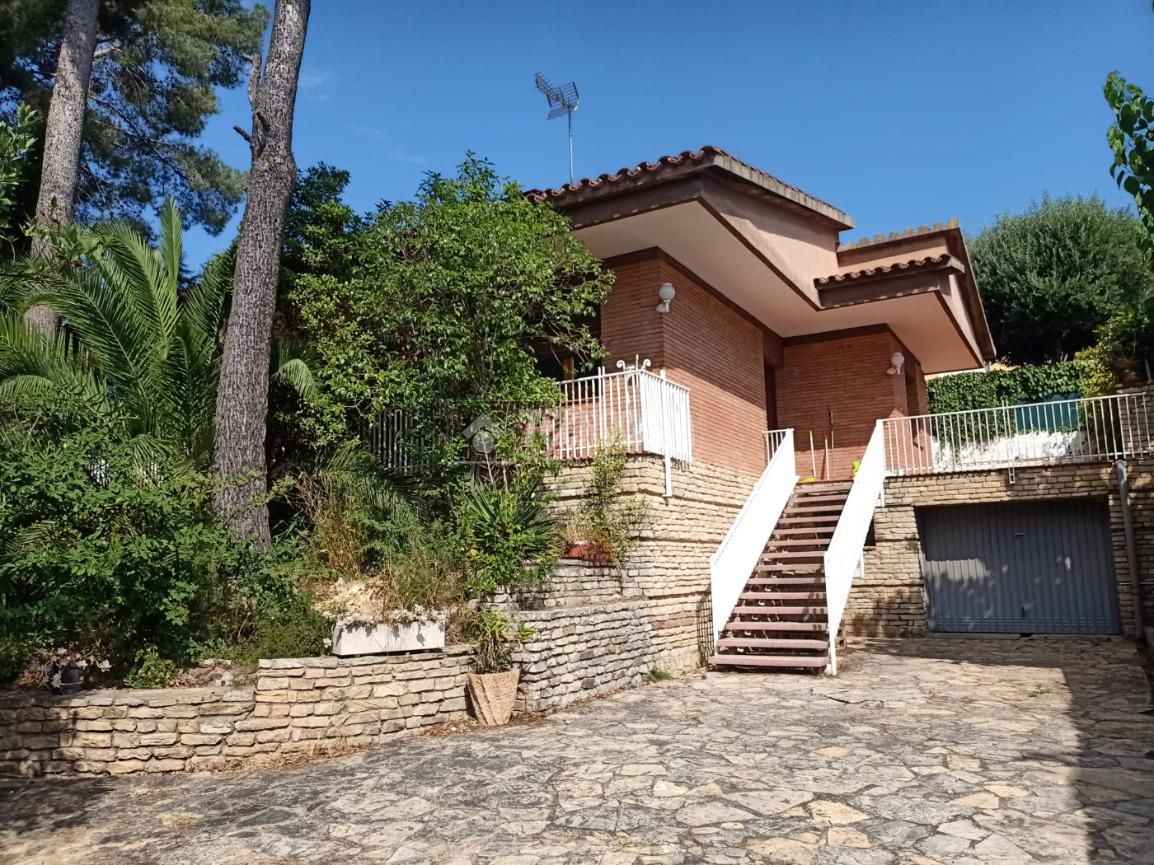 Exterior view of House or chalet to rent in Pallejà  with Heating, Terrace and Balcony