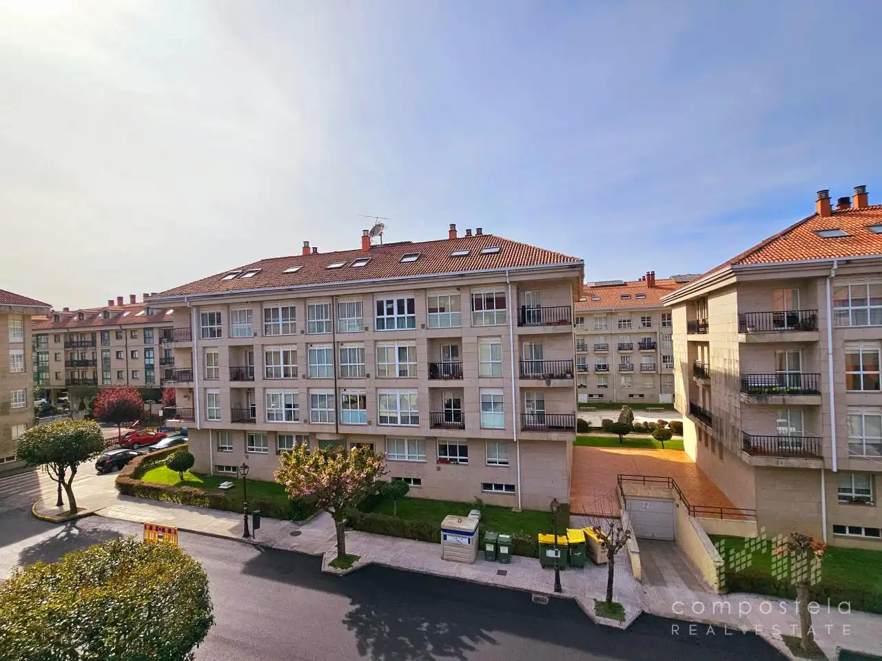 Vista exterior de Dúplex de alquiler en Ames con Calefacción, Parquet y Trastero