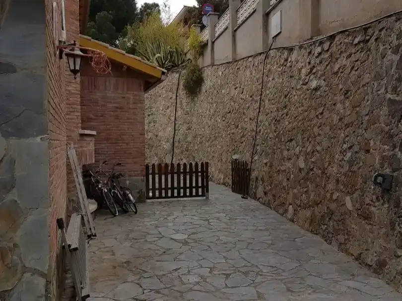 Aparcament de Casa o xalet de lloguer en Sant Fost de Campsentelles amb Terrassa, Piscina i Balcó