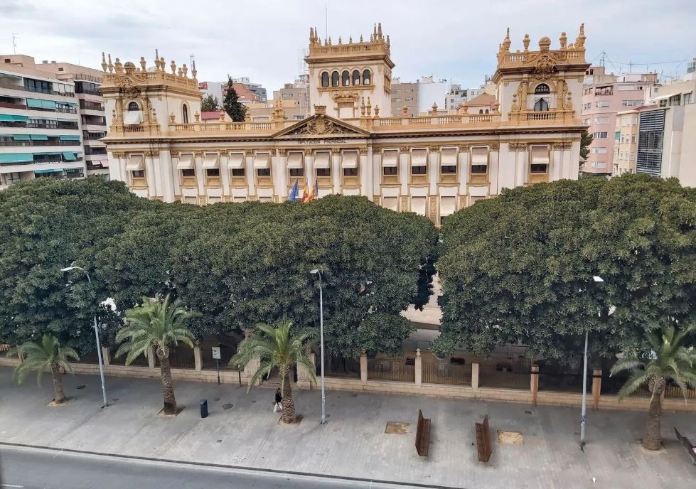 Vista exterior de Pis de lloguer en Alicante / Alacant amb Aire condicionat, Traster i Forn