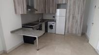 Cuina de Apartament de lloguer en  Madrid Capital amb Aire condicionat, Calefacció i Terrassa