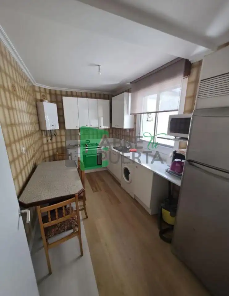 Cocina de Piso de alquiler en Ourense Capital  con Calefacción y Amueblado