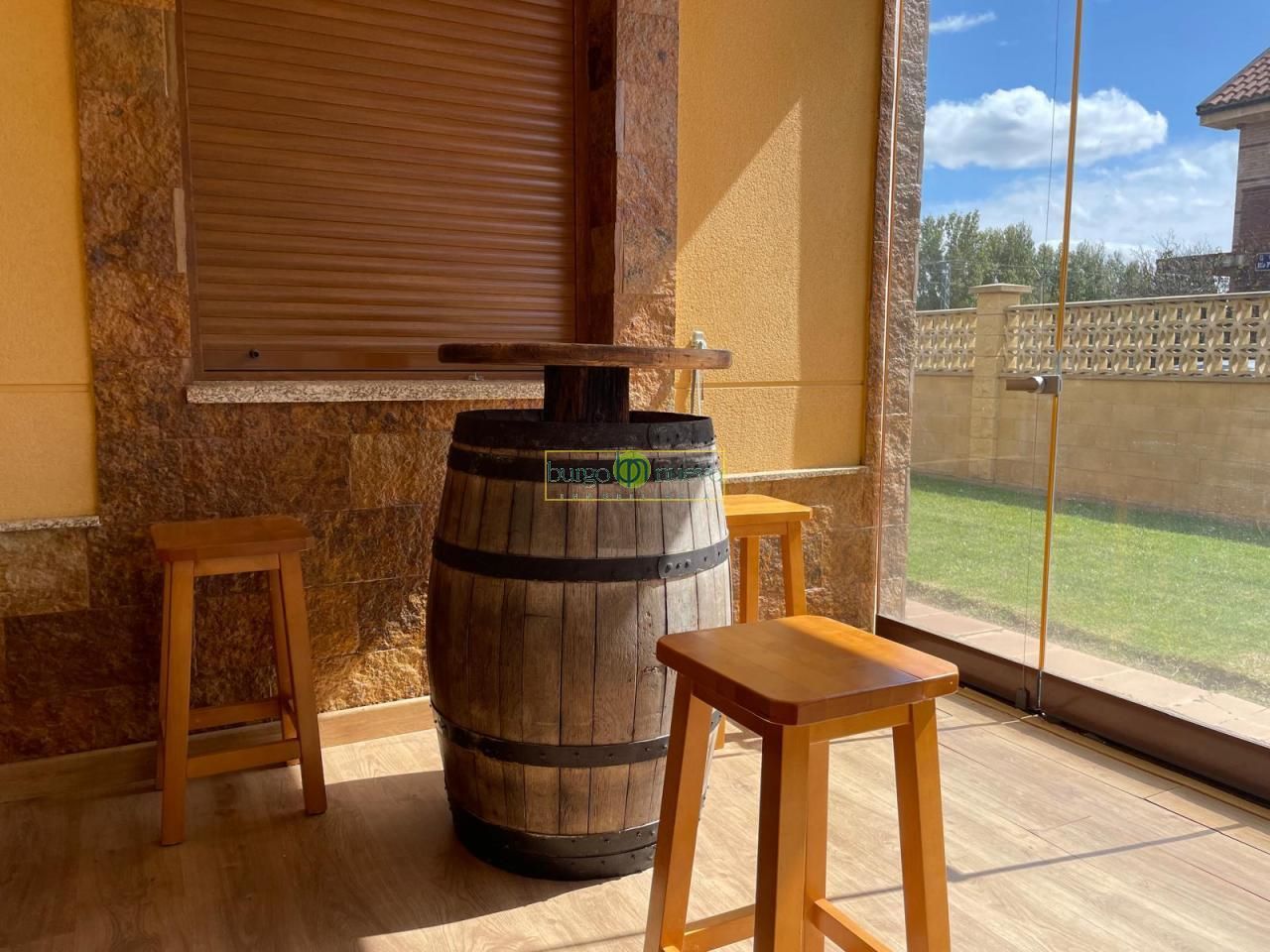 Terrassa de Casa o xalet en venda en Villamañán amb Calefacció, Jardí privat i Terrassa