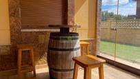 Terrassa de Casa o xalet en venda en Villamañán amb Calefacció, Jardí privat i Terrassa