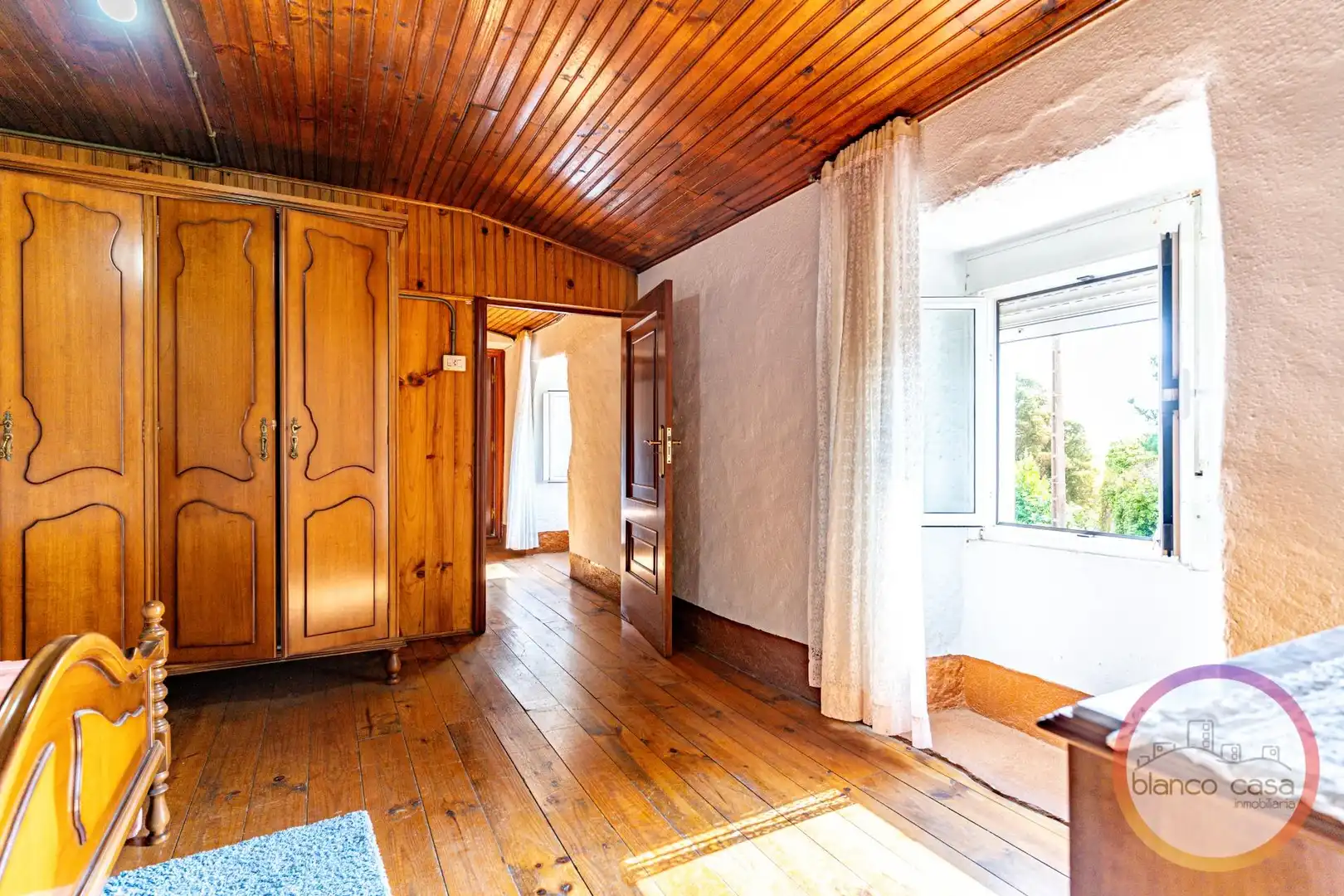 Habitación de Casa o chalet en venta en Santa Comba con Trastero