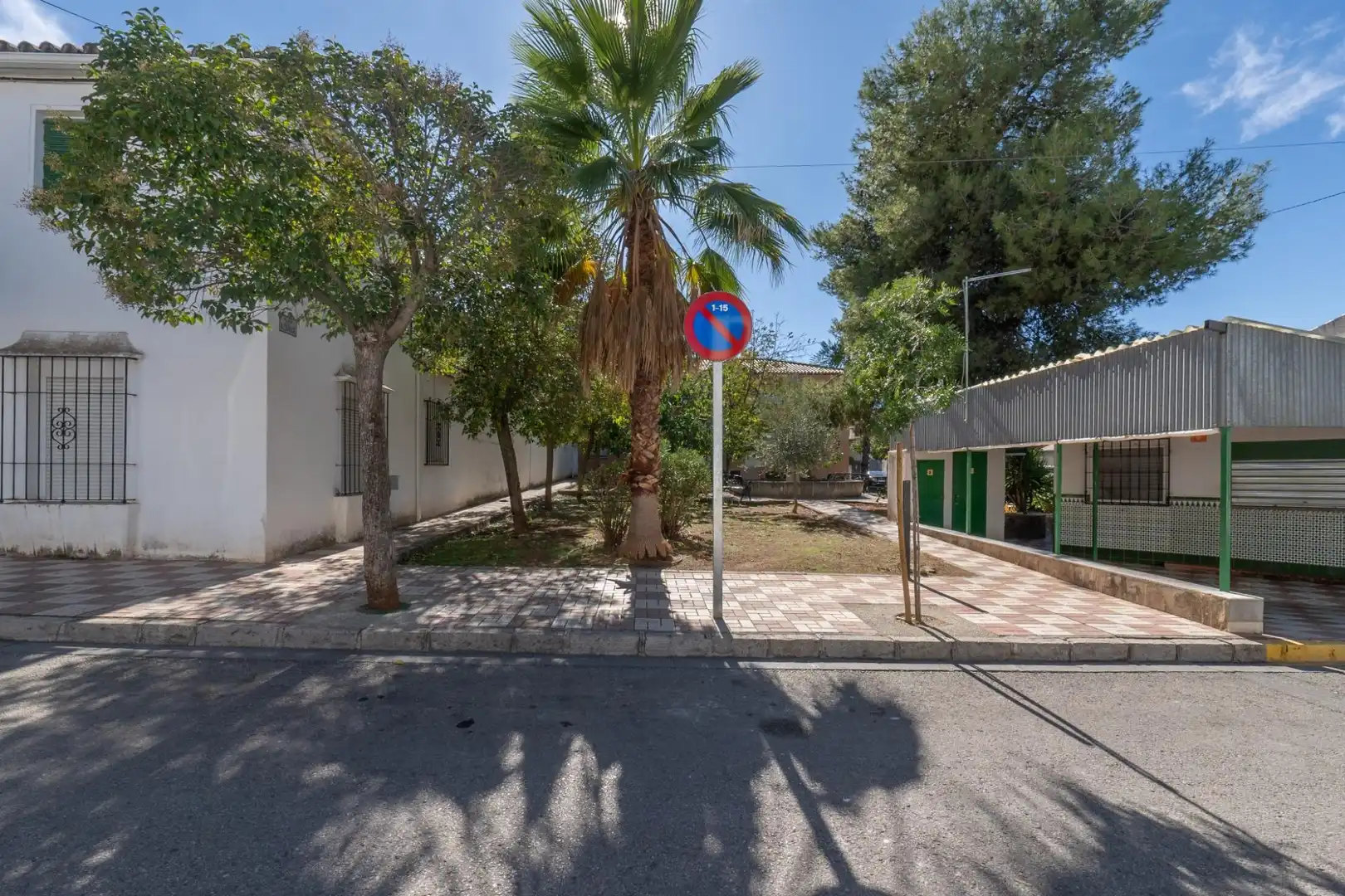 Vista exterior de Casa o xalet en venda en Albolote amb Terrassa i Balcó