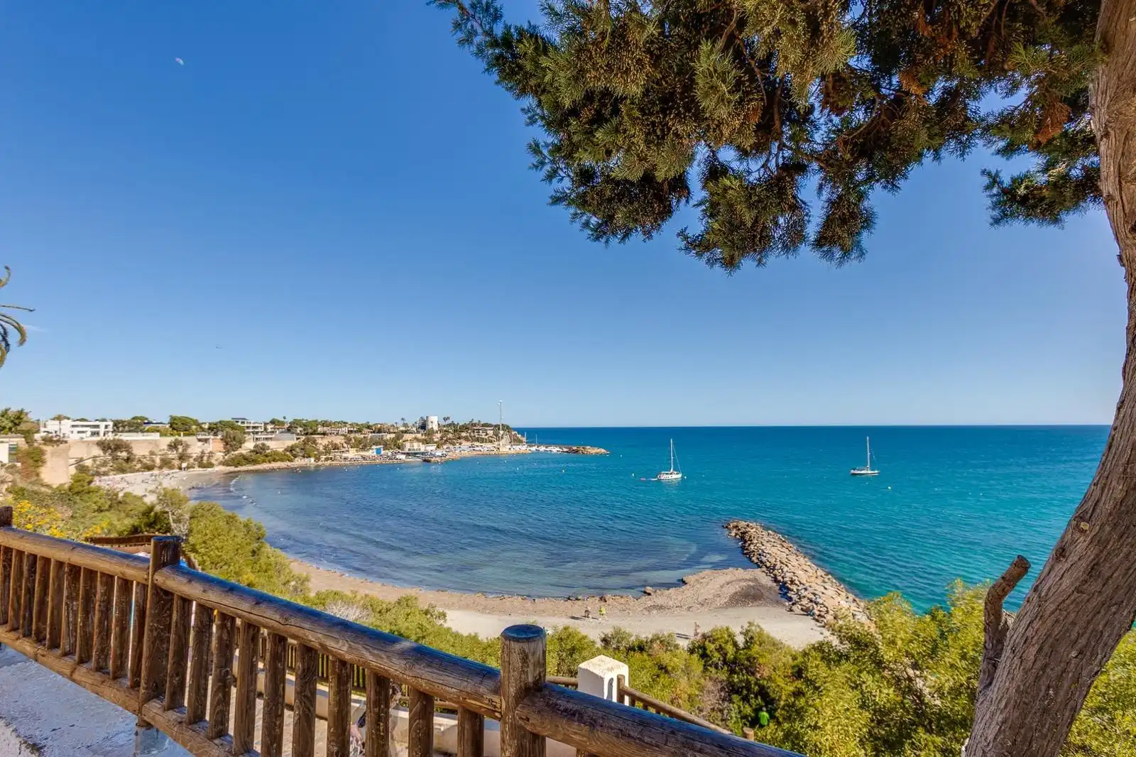 Vista exterior de Casa o chalet en venta en Orihuela con Aire acondicionado, Calefacción y Jardín privado