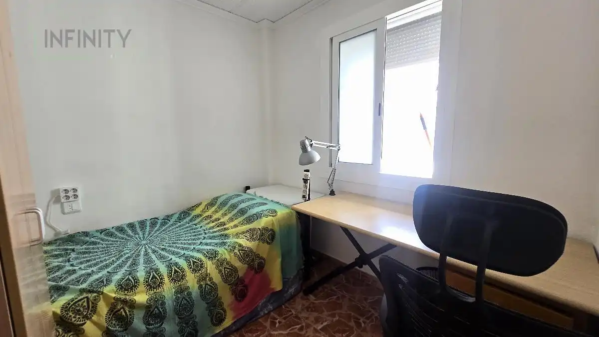 Habitación de Apartamento de alquiler en Piles con Aire acondicionado, Calefacción y Terraza