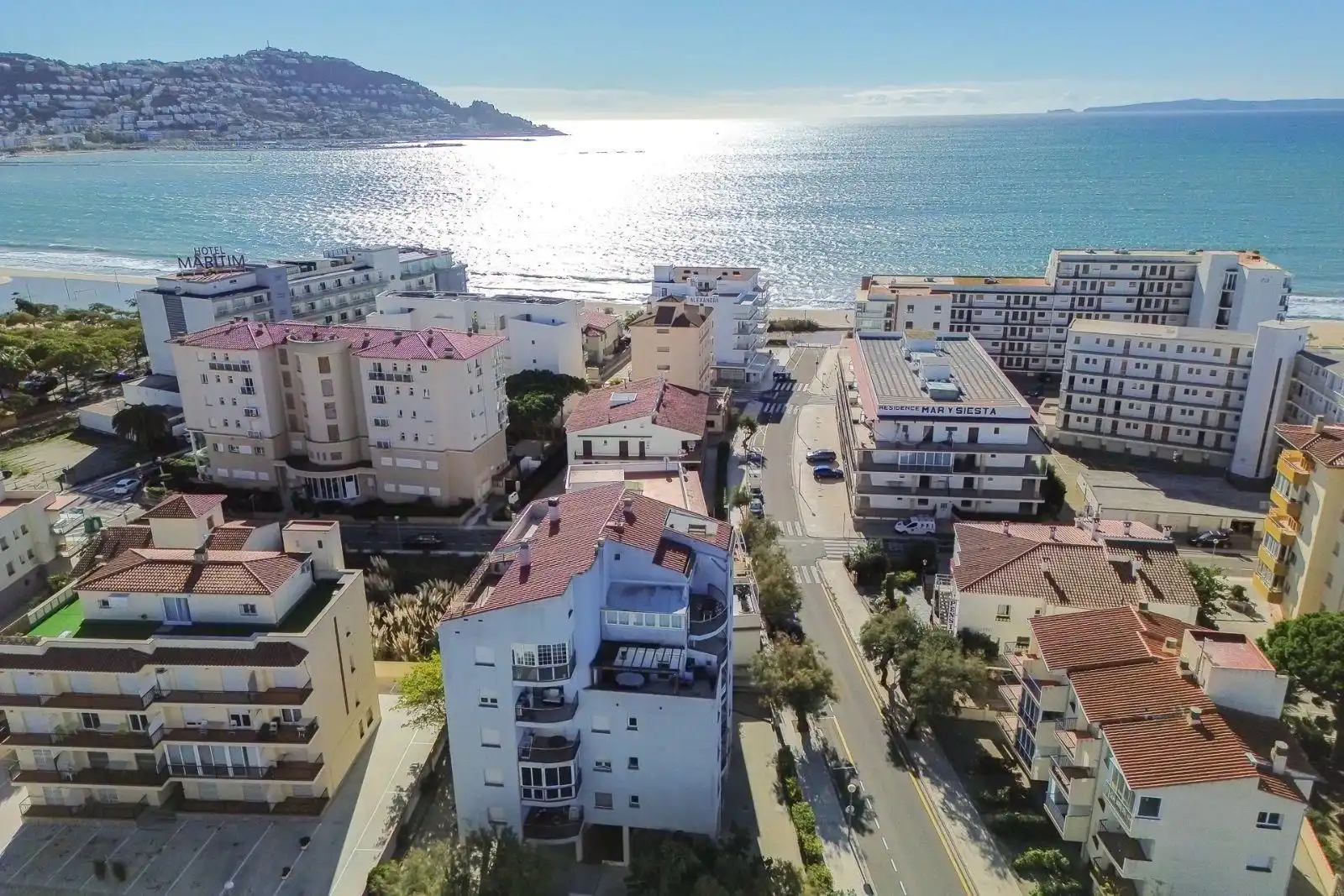 Exterior view of Apartments for sale in Roses  with Air Conditioner, Terrace and Furnished