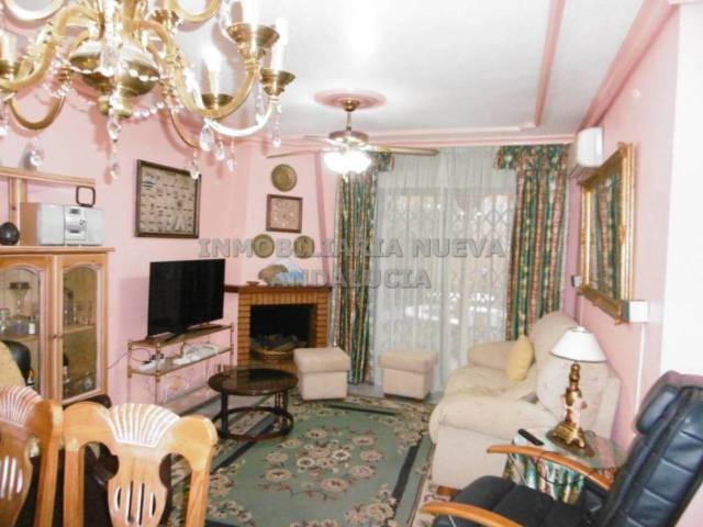 Casa-chalet en Alquiler en La Cañada de San Urbano