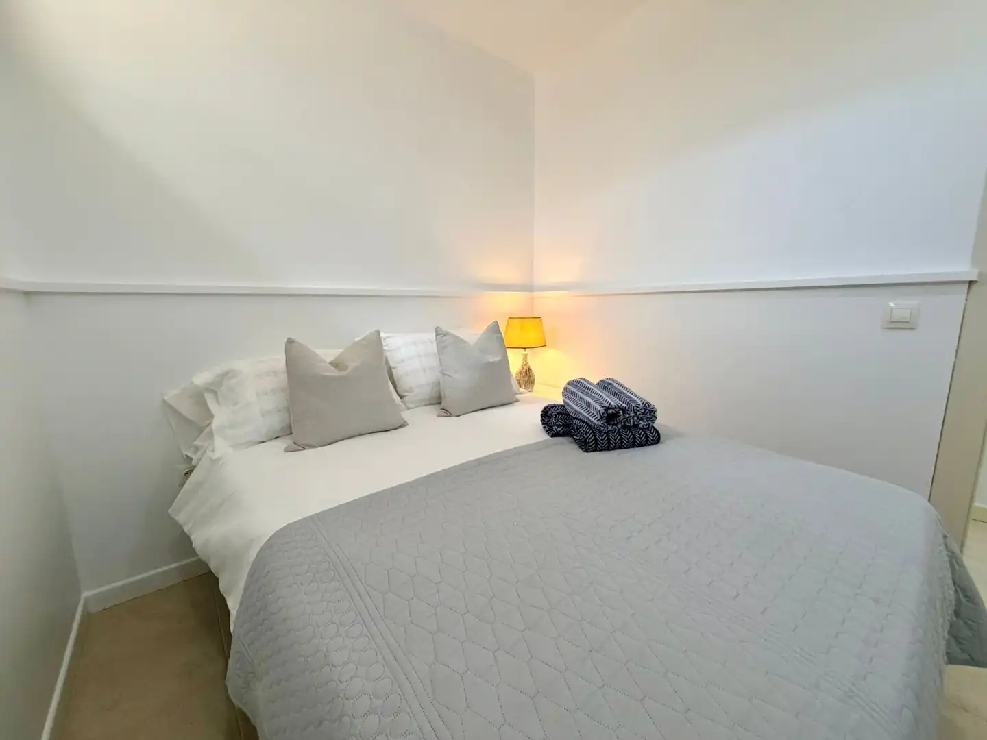 Schlafzimmer von Maisonette zum Verkauf in Antigua