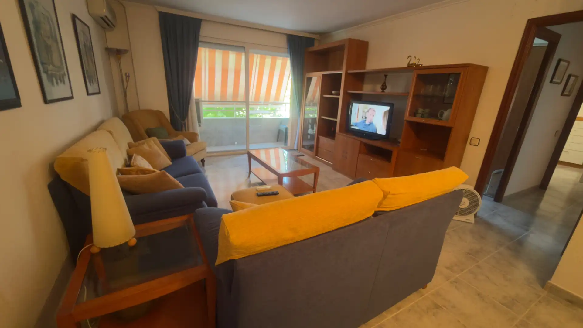 Sala d'estar de Pis de lloguer en Vilanova i la Geltrú amb Aire condicionat, Calefacció i Jardí privat