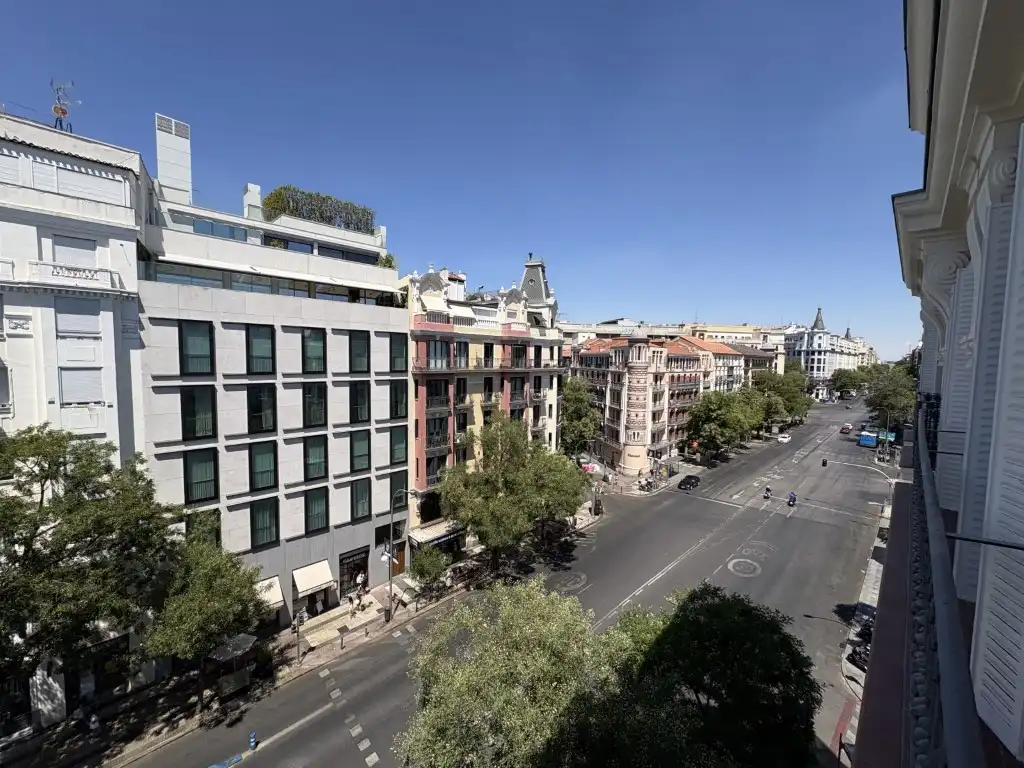 Exterior view of Flat for sale in Madrid  with Air Conditioner, Heating and Oven