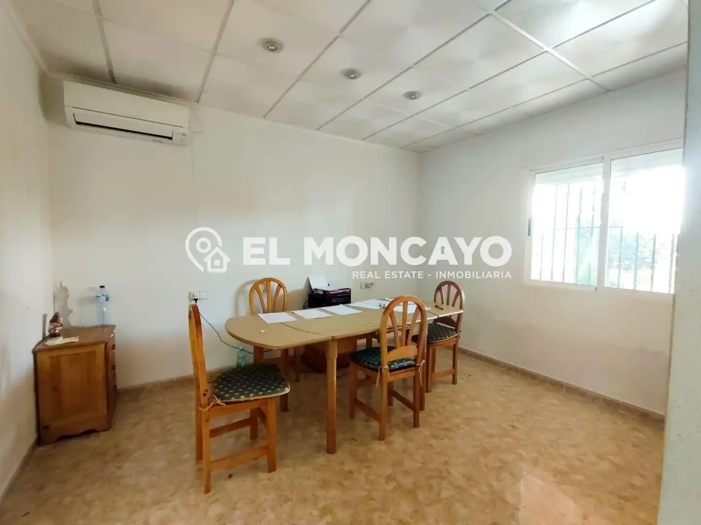 Menjador de Casa o xalet en venda en Elche / Elx amb Aire condicionat, Calefacció i Jardí privat